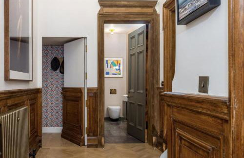 Luxury Wood panelled West End GF Flat - Foto 5