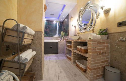 APARTAMENTO ESTRELLA SAUNA SPa JACUZZI - Photo 30