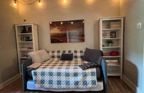 Historic 1920 Bungalow Minutes from DTSP - Foto 27