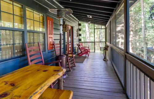 Luxe Fightingtown Creek Cabin 2 King Suites and Spa - Foto 23