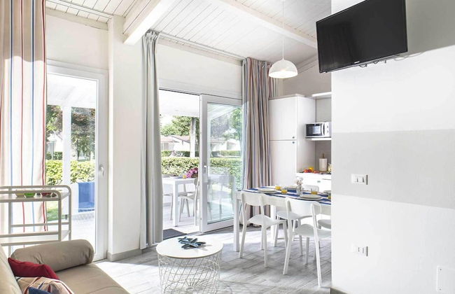 Bungalow in Caorle With Garden Furniture - Foto 18