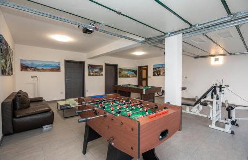 Cozy Home In Ricice With Wifi - Foto 5