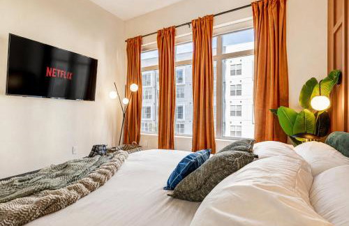 Legacy West | 1BR King | Walk to LegacyHall | Pool - Photo 3