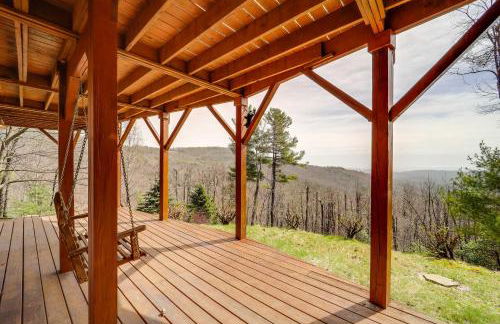 Smoky Mountain Vacation Rental with Large Deck! - Foto 32