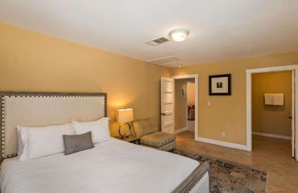 Dandelion by Avantstay Pool, 0.2mi to Downtown! - Foto 40