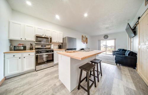 Golf Course View Centrally Located Condo in Erie - Foto 7