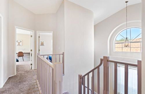 Pool-side Villa with Perfect Views - Foto 35