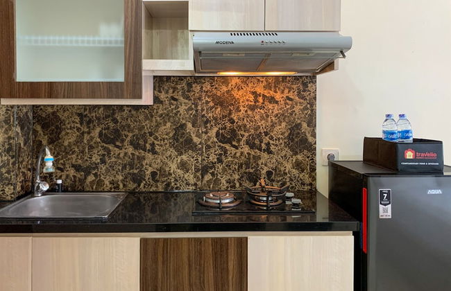 Modern Look And Comfy Studio Tifolia Apartment - Foto 9