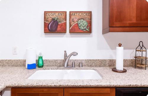 LegacyVilla 1 BR Suite,Patio,Views,Sleeps 4 - Photo 15