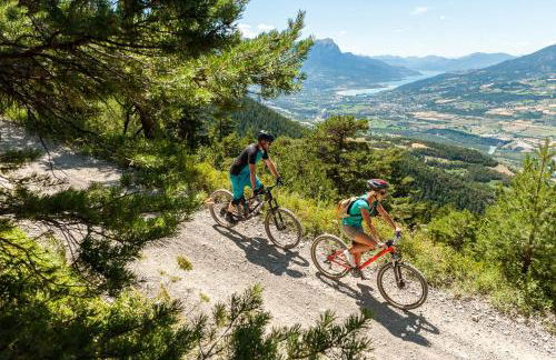 Prestigious 18 Person Chalet with Pool and Jacuzzi - Foto 47