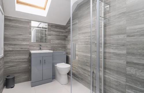 The View - Peaceful Duplex Apartment with Views, Parking & Wifi - Foto 4