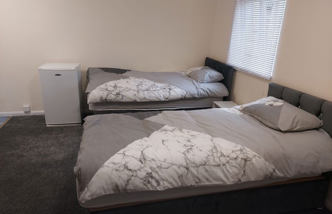 2-beds Studio Located in Parkgate Rotherham - Foto 10