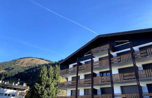 Appart 3ch. entièrement rénové au coeur de Châtel - Foto 12