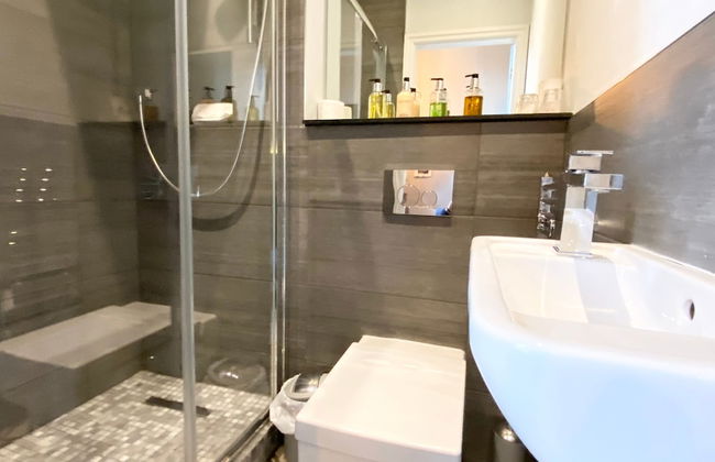 Claremont The Waterhouse - Photo 20