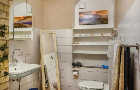 Cozy Apartment In Wurster Nordseeküste - Foto 14