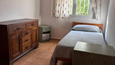 Casa Bueno- Sleeps 7 Private Pool & AirCon - Foto 2