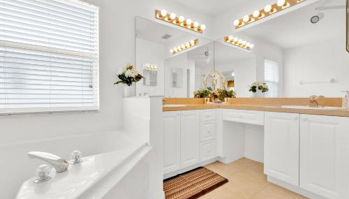 Home with Private Pool, Game Room & Big Backyard! - Foto 3