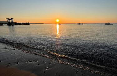 Eco-friendly studio - ocean views, close to beach - Foto 3