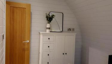 The Ness, Lodge with Hot Tub - Foto 2