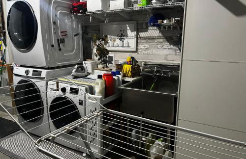 Spacious Home Steps from Huge Park and Outdoor Fun - Foto 46