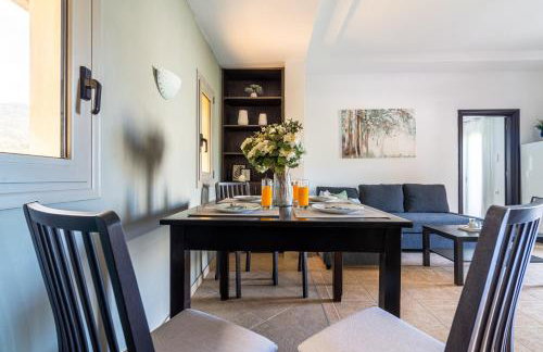 Ceronia Renovated House near the Beach - Foto 29