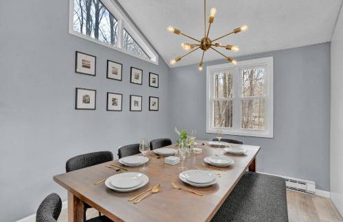 Pocono Blue with Paddleboards, Spa, Indoor Jacuzzi, GameRoom, Lake, EV - Foto 16