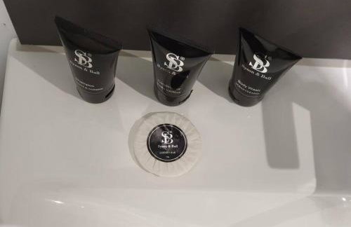 *G11H* for a cosy luxurious lovely stay + Free Parking + Free Fast WiFi perfect for work or pleasure* - Foto 30