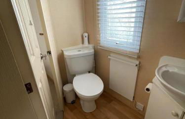 The Perfect Escape 2 Bedroom Static Caravan Pet Friendly - Foto 4
