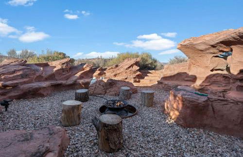 Cave Dwellers- Zions' Only Hand-Sculpted Cave - Foto 19