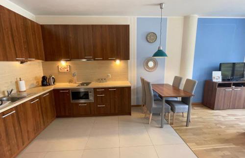 Klimatyzowany apartament przy plaży - 2 sypialnie, basen, garaż, Villa 4 Pory Roku - Foto 3