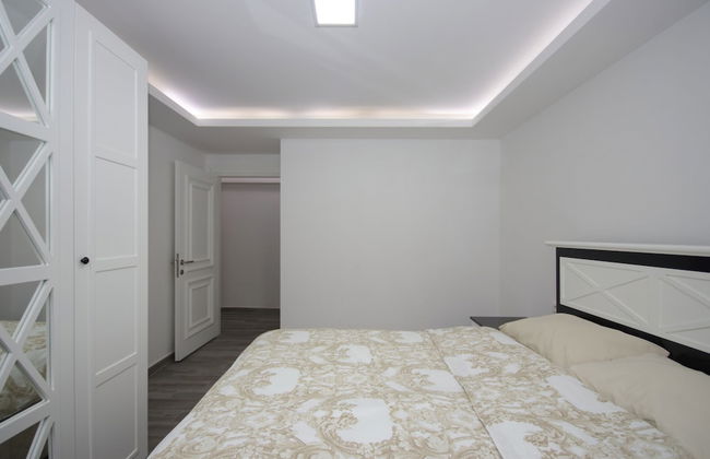 Arcadia Apart Residence - Photo 13