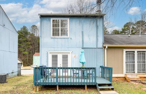 8 Mi to Stone Mountain: Quiet Getaway w/ Deck - Foto 23