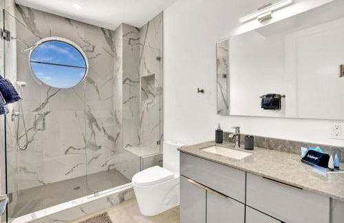 Ocean Wave Deluxe Brand New Apartments - Foto 27