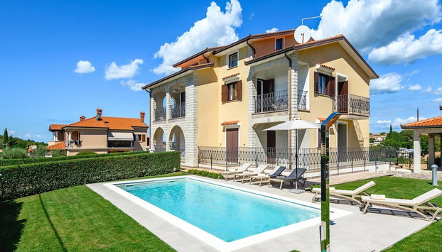 Premium Apartment With Private Pool - Foto 2, Profilbild