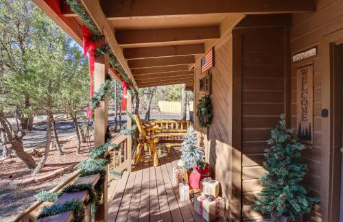 2 Mi to Show Low Lake: Scenic Cabin w/ Balcony - Foto 27