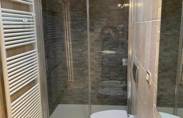Interno 8 appartamento con box auto privato gratuito - Foto 3