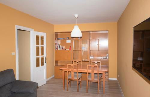 AMPLIO APARTAMENTO EN BURELA - Foto 8