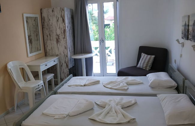 Renia Studios -studio for 2 Pers With a Swimming Pool - Photo 12