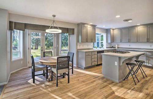 The Cedars Spacious Group Getaway in Snohomish - Photo 10