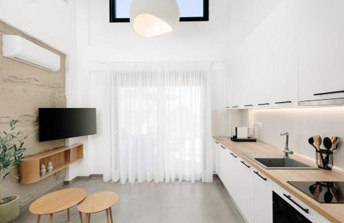 Kyan Executive Suites - Photo 29