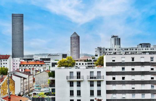 Cozy Retreat with Balcony - Lyon PartDieu TGV, Rhonexpress Airport - Photo 32