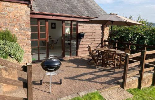 Light & Airy Vaulted Barn Conversion with a View - Photo 22