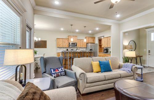 Modern Family Cabin: Walk to Table Rock Lake - Foto 1
