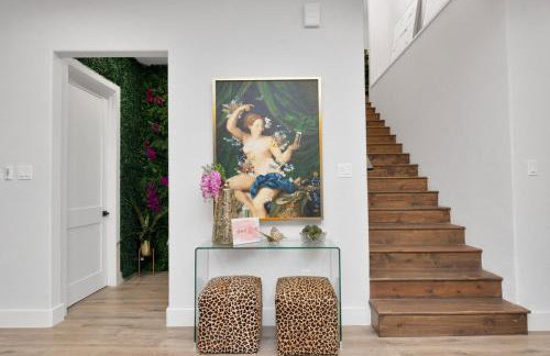 Houston's Downtown Bloom House - Spacious Floral Escape for Groups - Foto 26