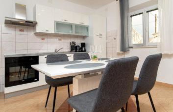 Apartments Lores - Photo 34