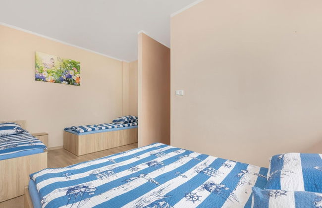 Apartment in Niechorze Near Baltic Beach - Photo 4