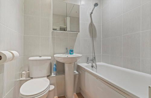 Lovely 2 Bedroom Flat, North LDN - Foto 9