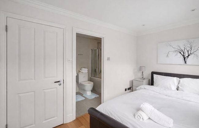 The Hertford Boutique - Photo 67