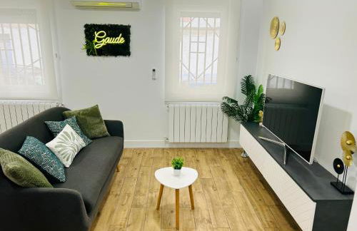 Gaude - Apartamento de diseño con Patio - - Foto 2