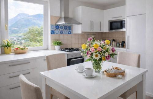 MARY HOUSE Panorama relax garden With Free Parking - Foto 3